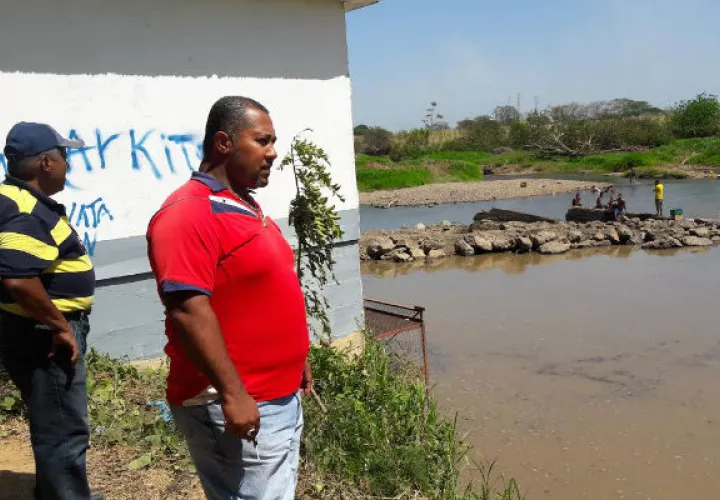 Se va a supervisar el uso del agua y el control. Foto: Elena Valdez. 