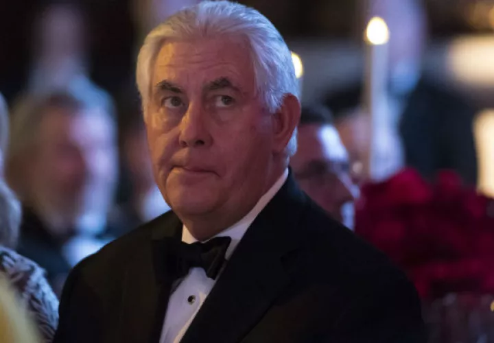 El secretario de Estado, Rex Tillerson; y otros funcionarios presentaron la notificación de apelación en nombre de Trump. FOTO/AP