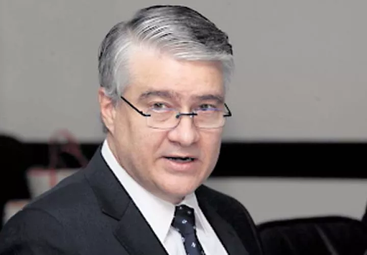 Los expertos desconfían de las previsiones del MEF para el 2017