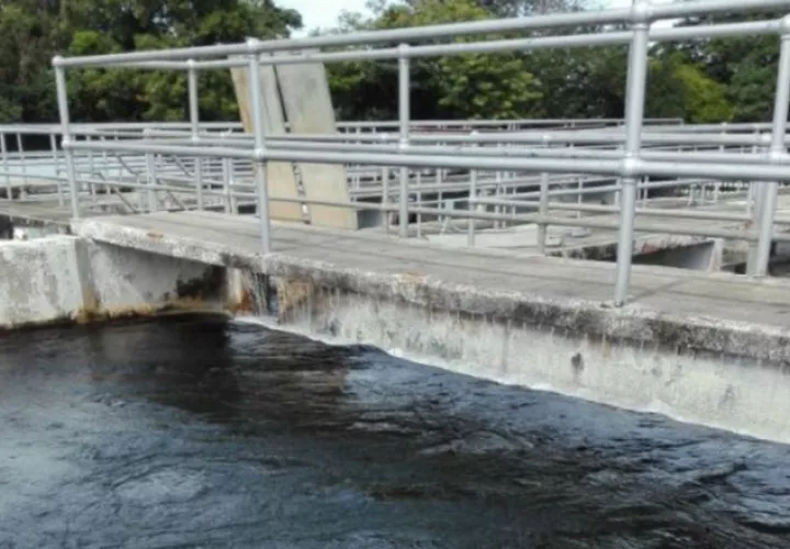 La suspensión de la energía eléctrica afecta a la potabilizadora.