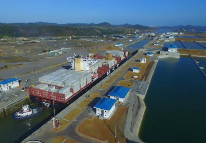 El portacontenedores MSC Anzu. /Foto Cortesía