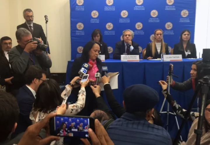 Representante venezolana interrumpe pronunciamiento de Almagro. /Foto AP