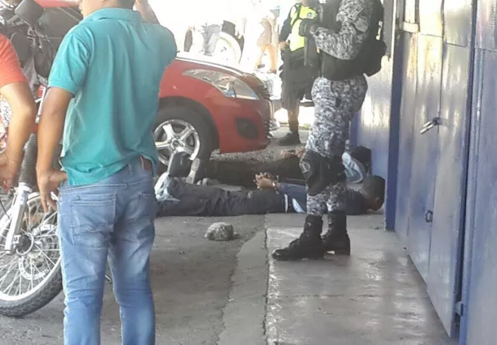 Las detenciones de los sujetos. Foto: Mayra Madrid. 