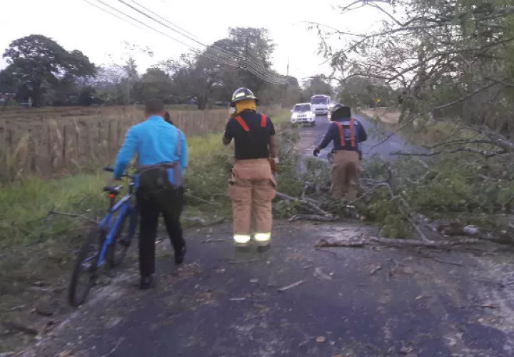 La personas que manejan bicicletas también se vieron afectados. Fotos: Melquiades Vásquez.