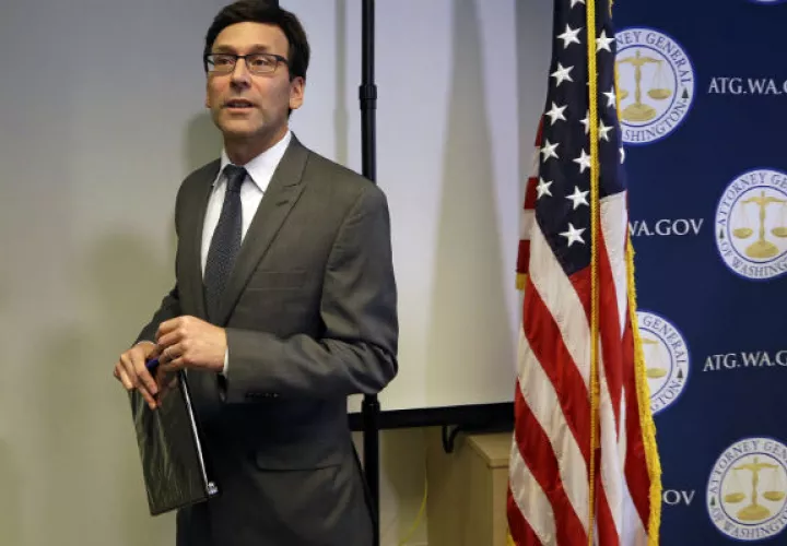  El fiscal general de Washington, Bob Ferguson, entregó a una corte federal de Seattle una nueva versión de la demanda que ya interpuso contra el primer veto de Trump. FOTO/AP