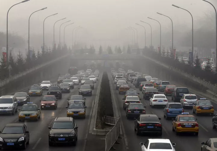 Según uno de los informes, al menos 570,000 niños mueren anualmente por enfermedades respiratorias.