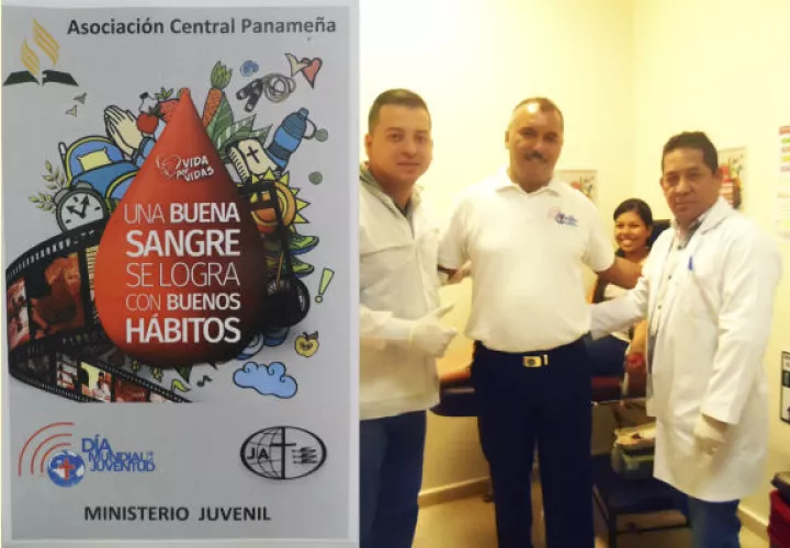 Pastor Iván Montenegro, y técnicos del Nicolás Solano.