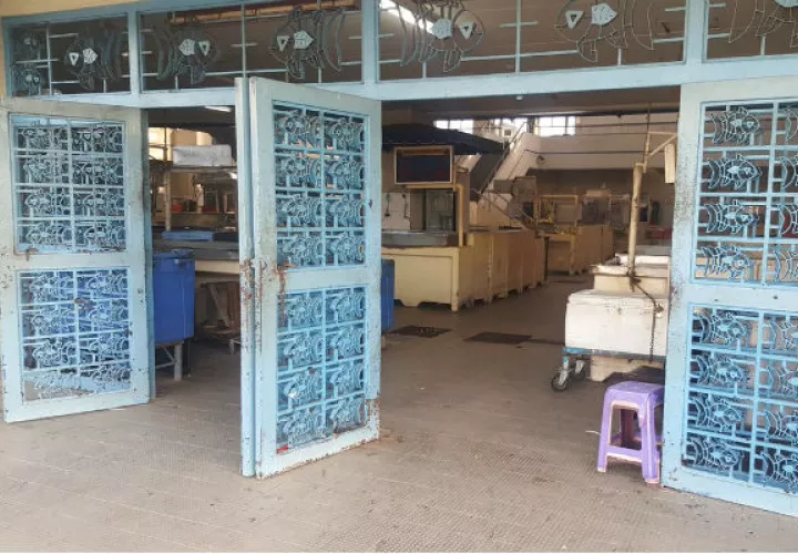 Instalaciones actuales del Mercado de Mariscos. Foto/Alfredo Mitre
