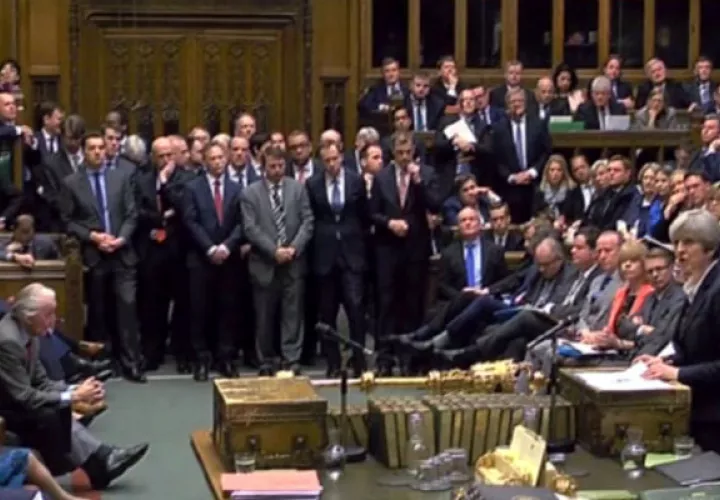 Theresa May durante la intervención en la que confirmó que el Reino Unido ha invocado el Artículo 50. FOTO/EFE 