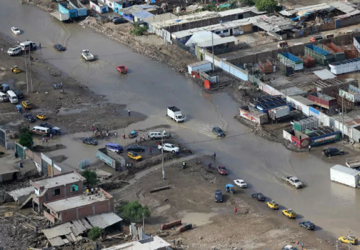Perú vive un momento difícil por las inundaciones. FOTO/EFE