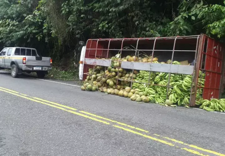 Así quedó el camión. Foto: Leonardo Machuca G.