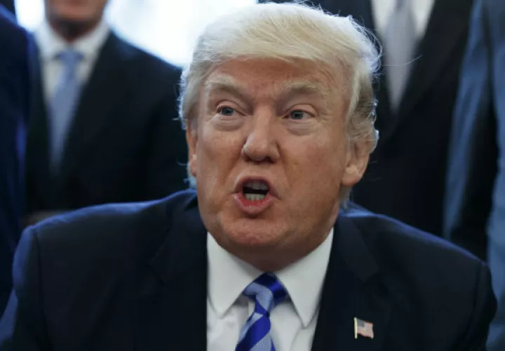 El objetivo del presidente Donald Trump, es generar empleos en el sector del carbón. FOTO/AP