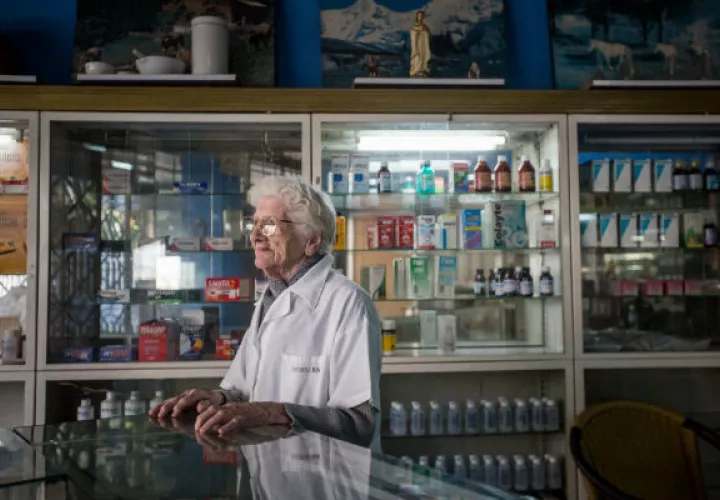  Venezuela vive una aguda crisis de escasez en materia de medicinas desde hace más de dos años y en 2016 el Parlamento declaró una "crisis humanitaria de salud". FOTO/EFE