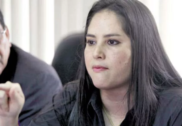 A su juicio se usan los recursos públicos para pagar los dichosos call center