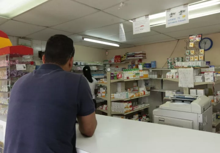Recomienda además que para comprar un medicamento debe tener claro qué tipo necesita, según lo recomendado por su médico. /Foto Archivo