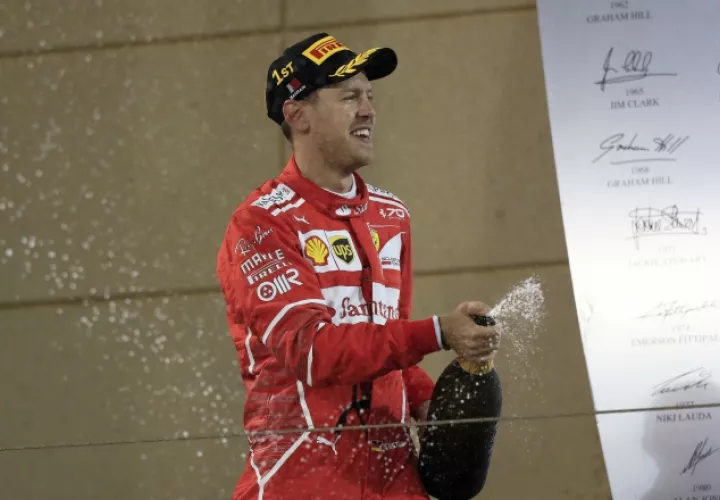 Sebastian Vettel (Ferrari) celebra la victoria. /Foto AP