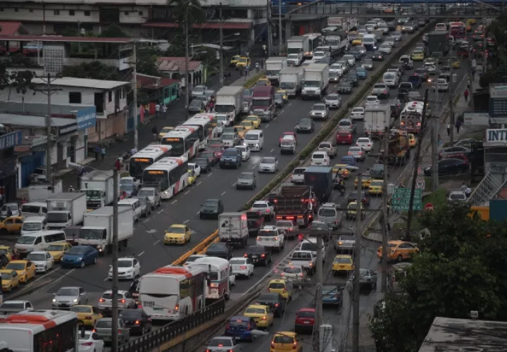 El año pasado se vendieron 66 mil 700 autos en el país, según estadísticas de la Contraloría. /Foto Archivo