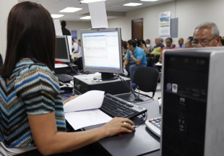 Desde la Fundación del Trabajo se impulsan  planteamientos en aras de que se evalúe un aumento general de salario. /Foto Archivo