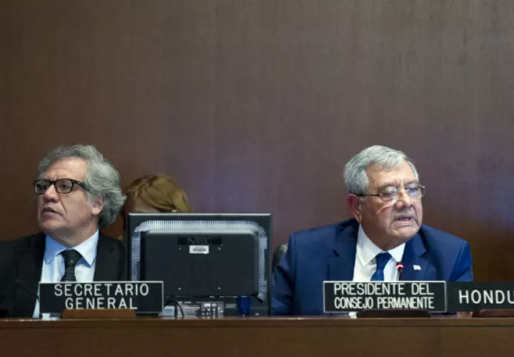 Luis Almagro durante la sesión permanente de la OEA. FOTO/AP