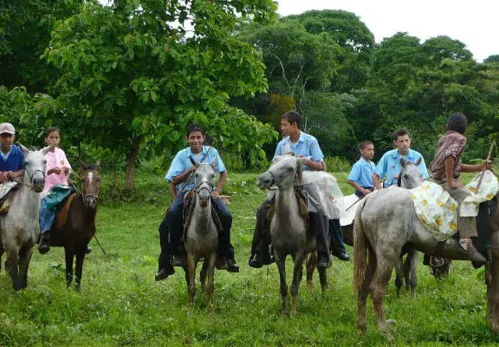 La juventud ha emigrado a otros pueblos y no hay alumnos. Fotos: Zenaida Vásquez. 