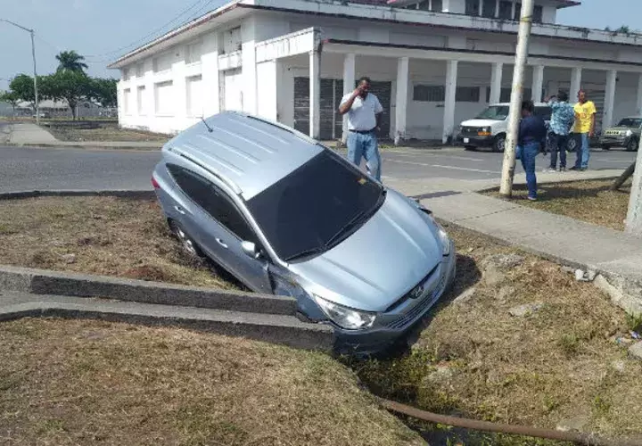 Así quedó el vehículo. Foto: Eric A. Montenegro