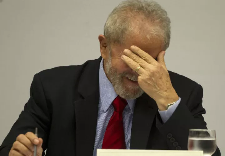 Los objetos que Lula había depositado en una caja de seguridad del Banco do Brasil en Sao Paulo fueron embargados. FOTO/EFE