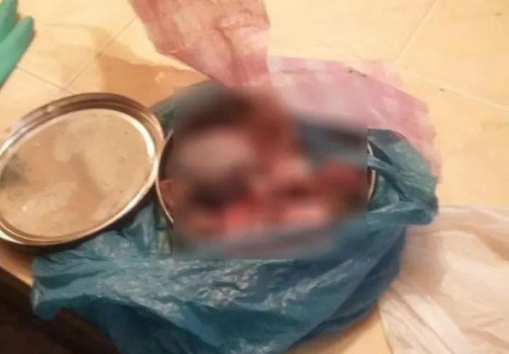 Feria de La Chorrera: El caso del feto abandonado en el baño de la reconocida feria de La Chorrera, en el 2016, escandalizó a la población, ya que se encontraba dentro de una lata de galletas y dejado en este lugar.