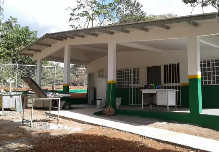 El puesto de salud de Las Pavas, corregimiento de Amador, necesita nuevos equipos. /Foto Eric Ariel Montenegro