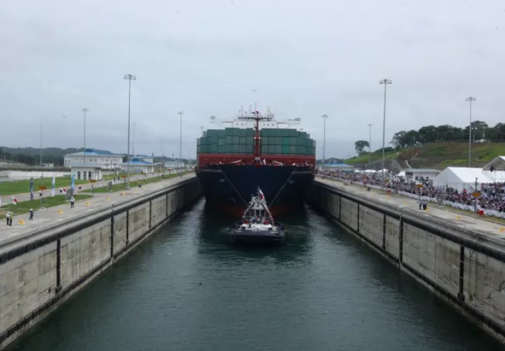 Las nuevas esclusas pueden recibir buques que transportan hasta 14 mil TEU. /Foto Archivo