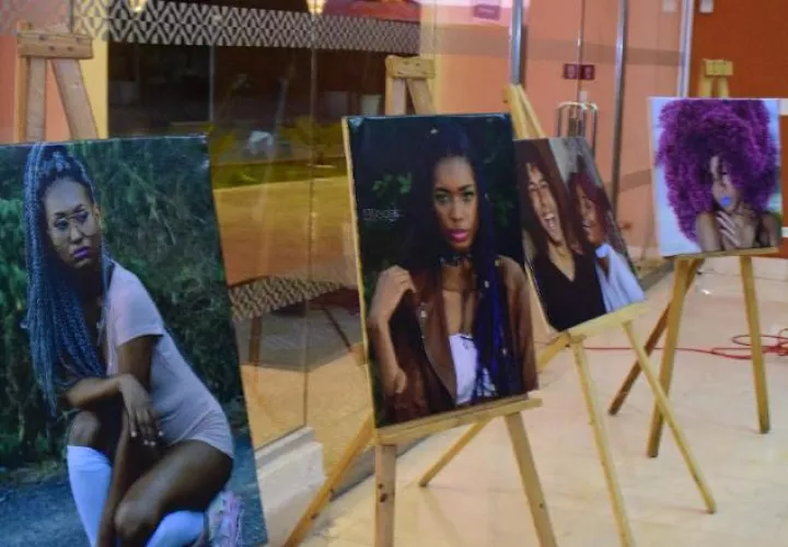 Artistas colonenses han expresado en lienzos los atributos de la mujer negra en la Costa Atlántica. /Foto Diómedes Sánchez 