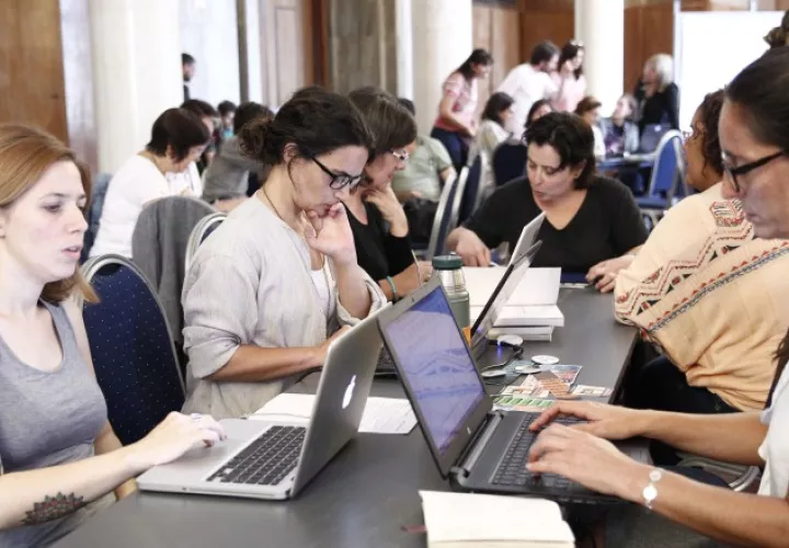 Debe mejorar las oportunidades laborales de las mujeres. /Foto EFE