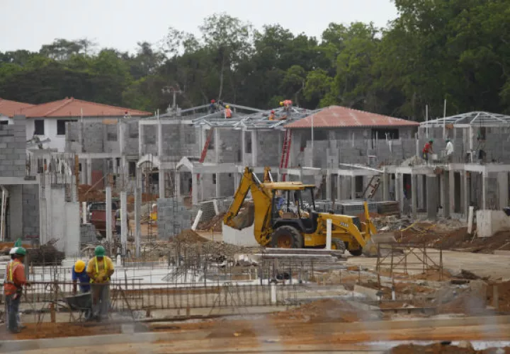 Los permisos de proyectos residenciales, aumentaron 3.7% en el primer trimestre de 2017. Foto/Archivo