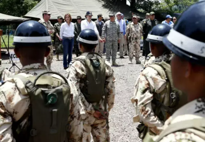 Observadores de la ONU en Colombia reunidos con las Farc y representantes del Gobierno. FOTO/EFE