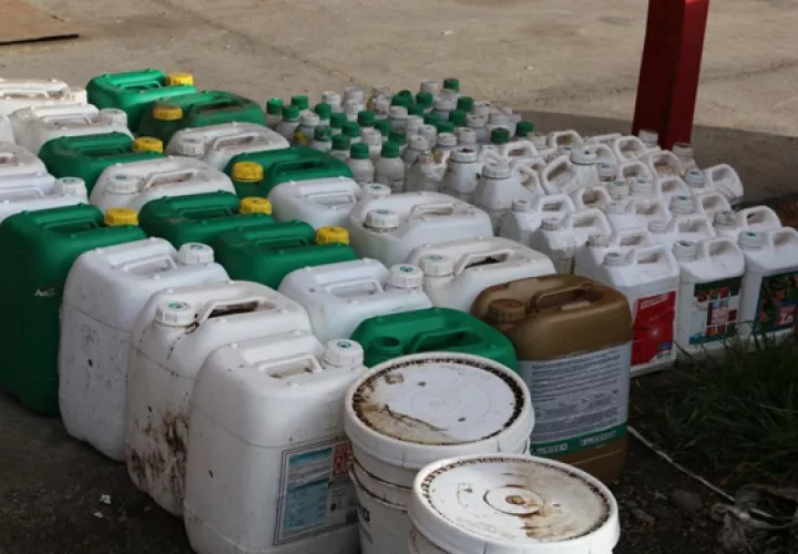 La importación de productos de plaguicidas se ha mantenido por varios años en  más de 6,000 Toneladas Métricas. Foto/Tomada del Internet
