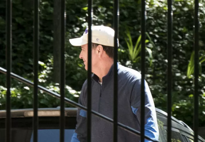 James Comey en su residencia. Foto: EFE