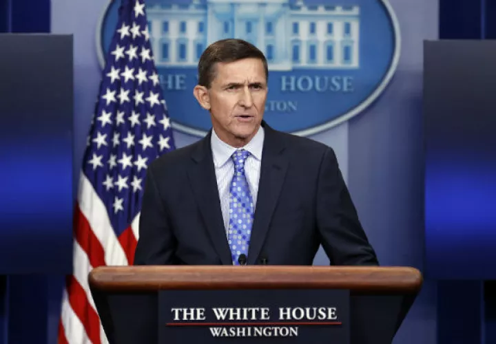 Los contactos de Michael Flynn con el embajador escaló hasta volverse una controversia que le costó su trabajo como asesor de seguridad nacional. 