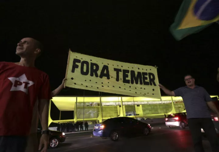 La ciudadanía exige la salida del mandatario. FOTOS/AP