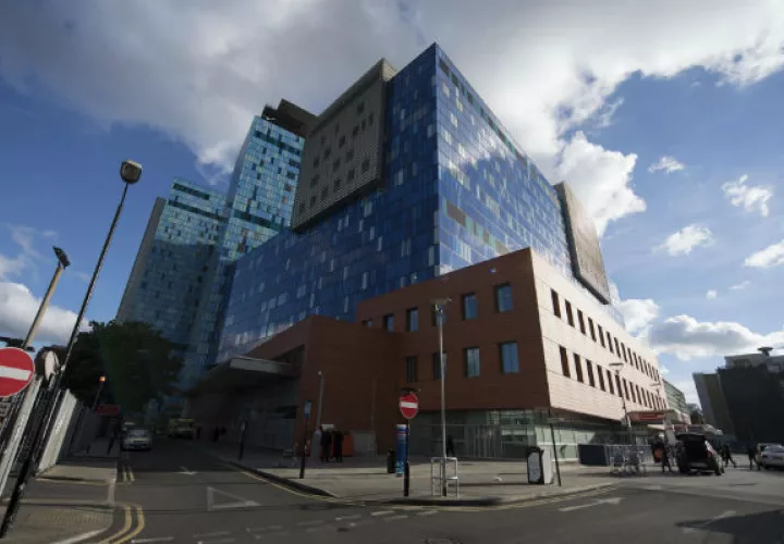 El  Royal London Hospital, fue seriamente afectado por el ciberataque. FOTO/AP