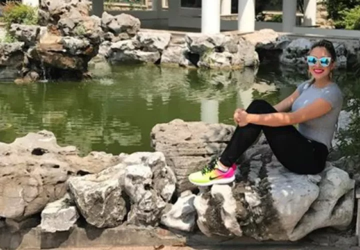 Diputada Katleen Levy en China / Foto tomada de su cuenta de Instagram.
