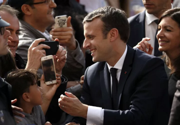 El presidente francés  Emmanuel Macron, espera nombrar pronto a  su primer ministro. FOTO/AP