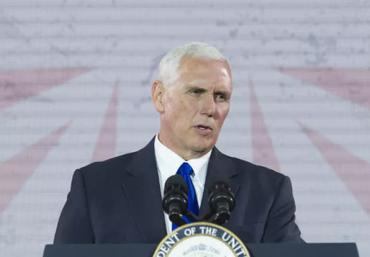 El vicepresidente estadounidense, Mike Pence, encabeza la comisión investigadora. FOTO/AP