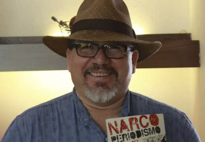 El periodista mexicano Javier Valdez, fue asesinado cerca del del semanario donde trabajaba.  FOTO/AP 