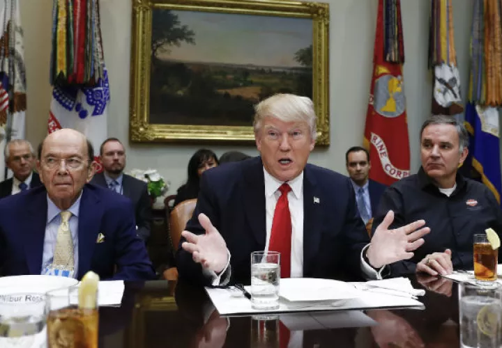 Donald Trump espera que el Senado apruebe su propuesta de salud. FOTO/AP
