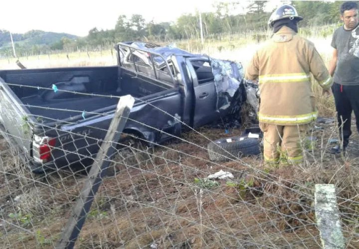 El carro donde viajaba el hoy occiso. Foto: José Vásquez.  