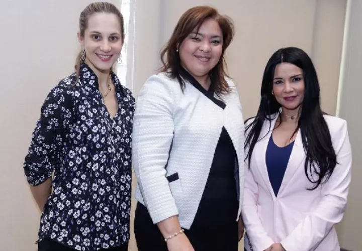 5. Daniela Boyd, Clarisa Chen y Jessica Valenzuela.