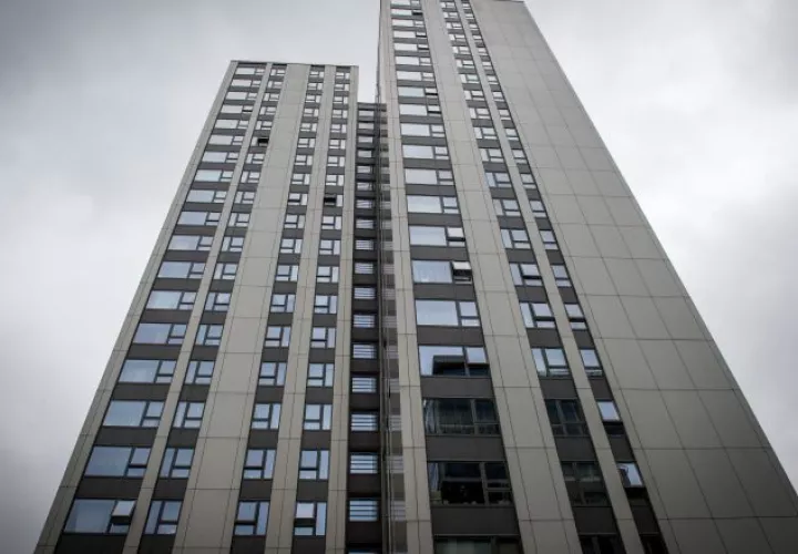 Se realizan una serie de inspecciones a varios edificios altos en Londres. /Foto AP