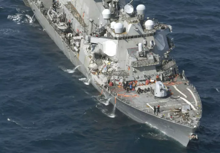 USS Fitzgerald después del impacto. Foto: AP
