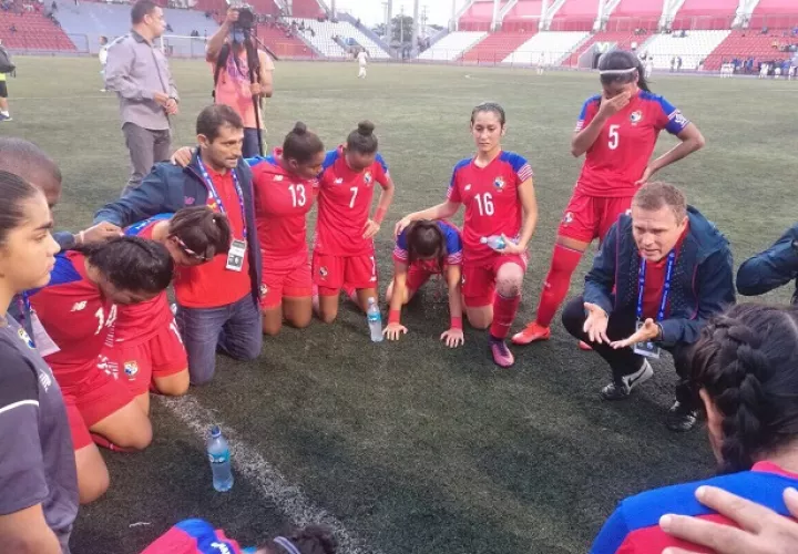 Tratarán de impulsar el fútbol femenino. 