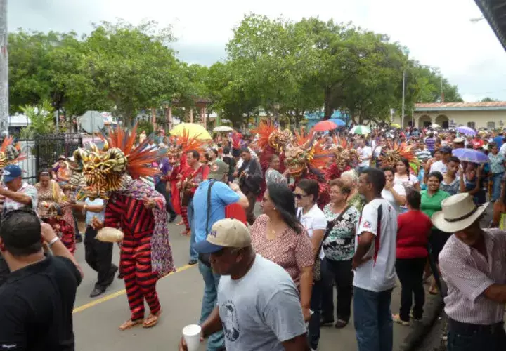 Celebración del conocido “Diablo Encueta’o”, Foto/Zenaida Vásquez