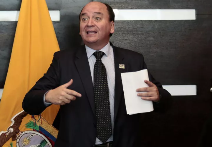 Fiscal ecuatoriano Carlos Baca, dijo que "los detenidos y las empresas allanadas formaron parte de una trama de crimen organizado. FOTO/EFE